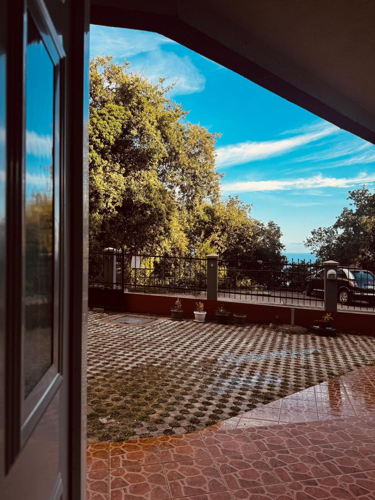 Budva Felix Suites Exterior photo