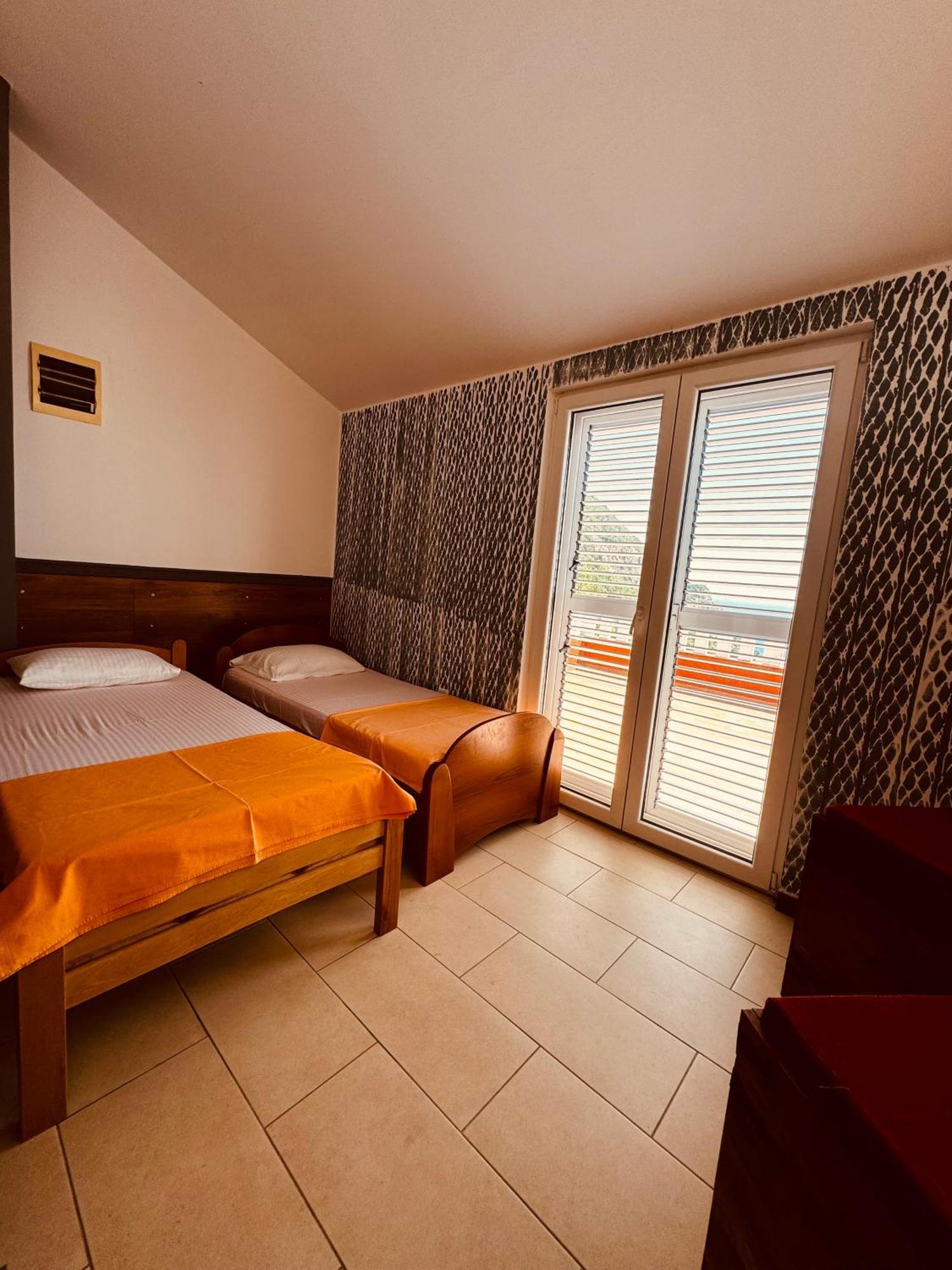 Budva Felix Suites Exterior photo