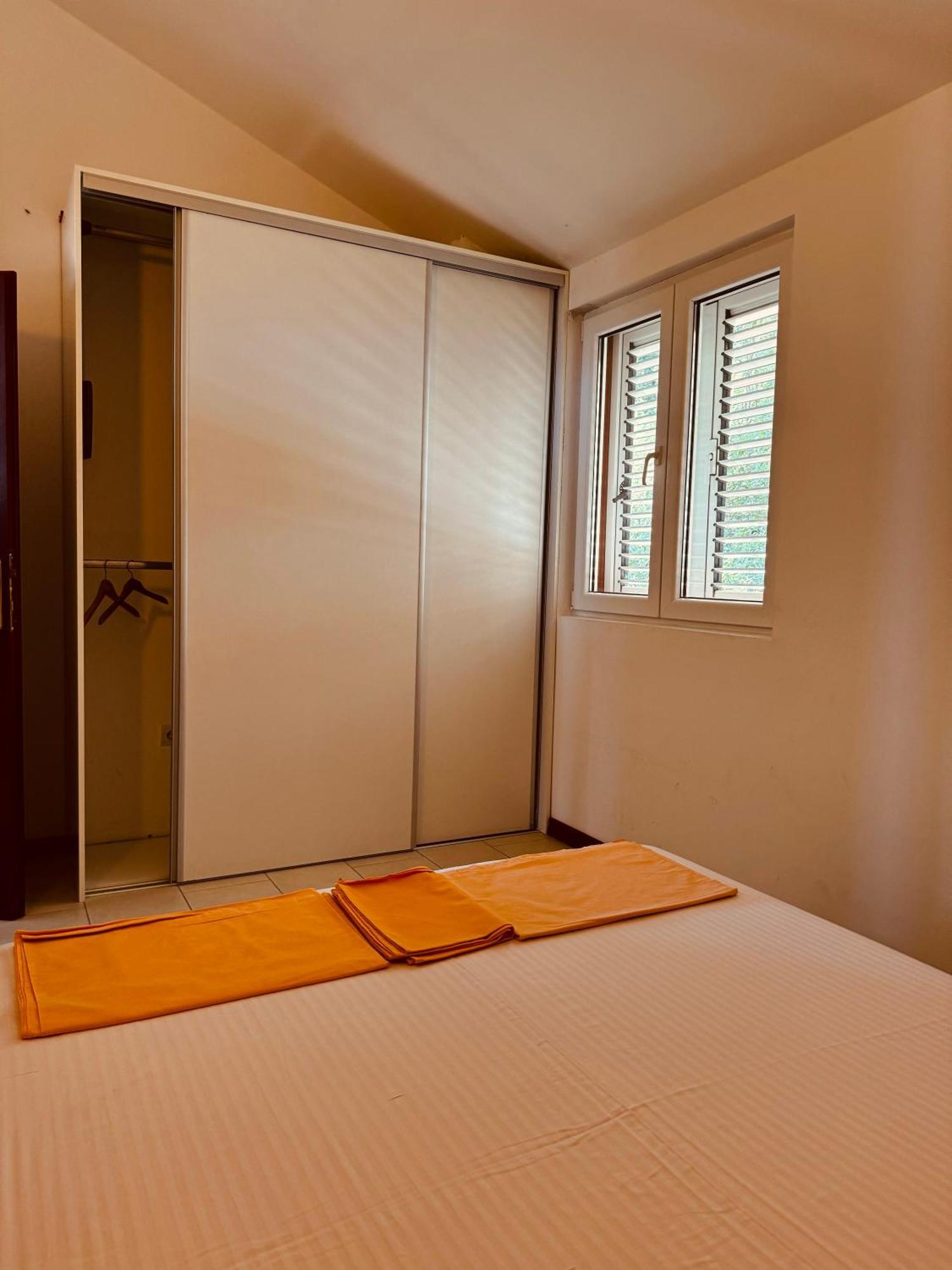 Budva Felix Suites Exterior photo