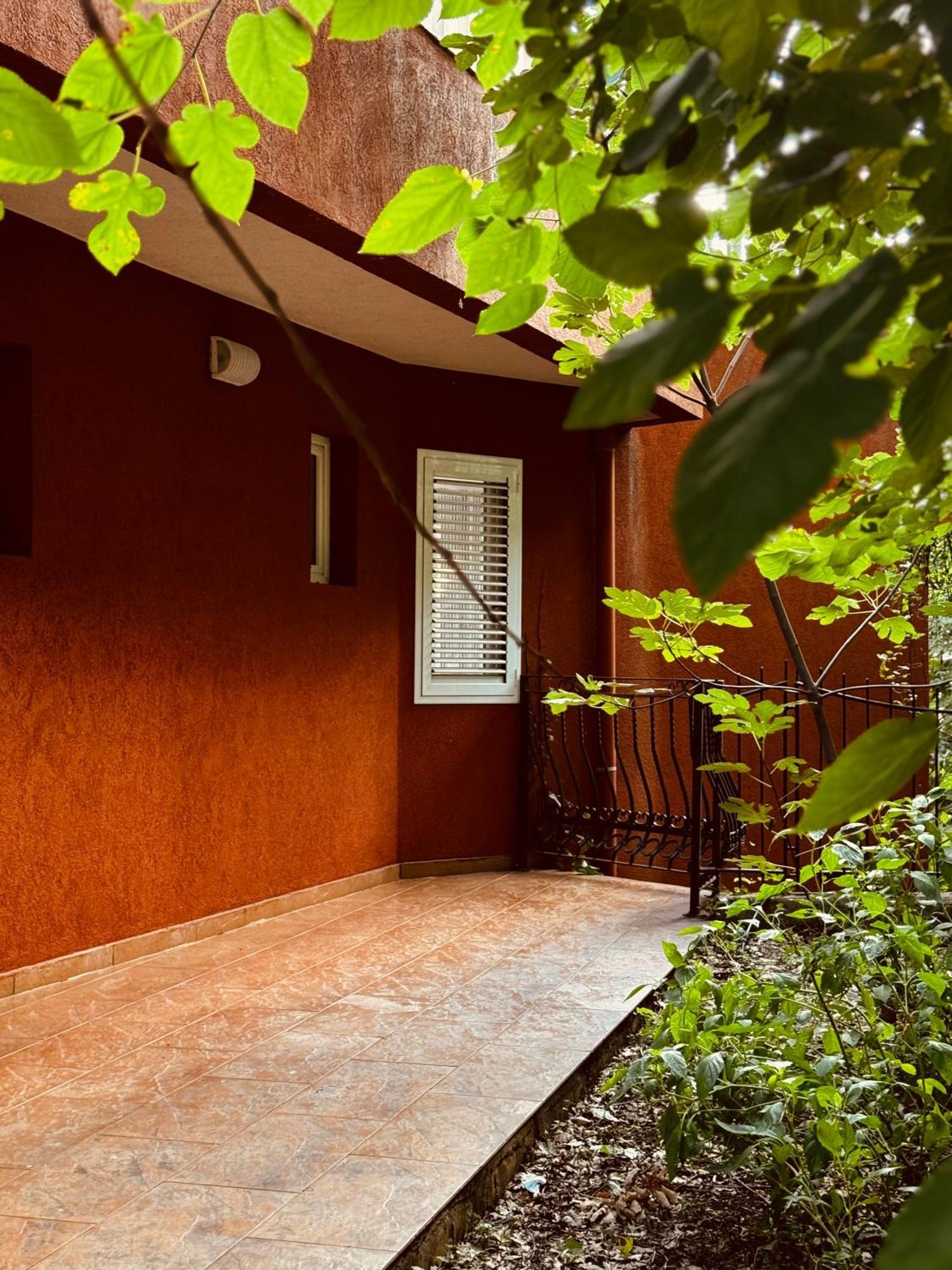 Budva Felix Suites Exterior photo
