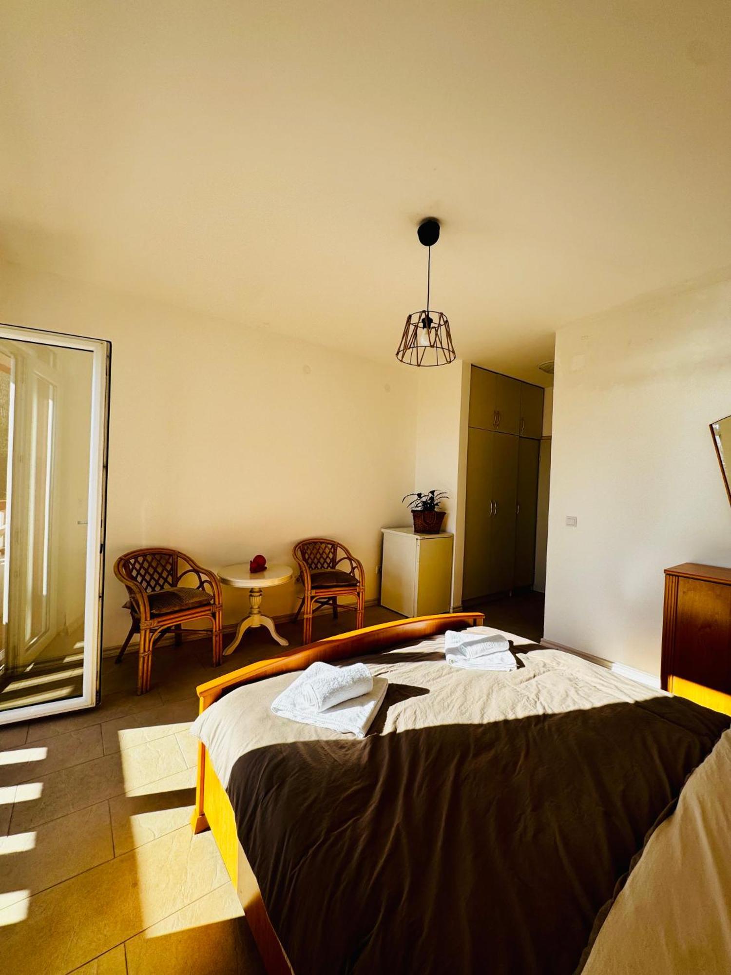 Budva Felix Suites Exterior photo