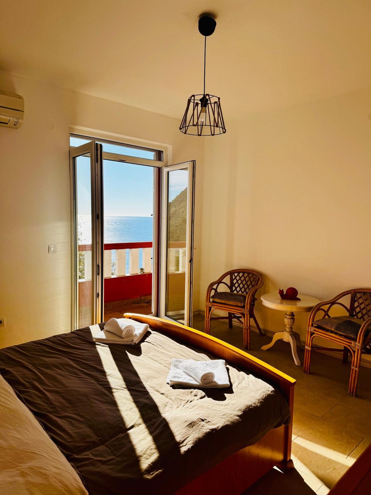 Budva Felix Suites Exterior photo
