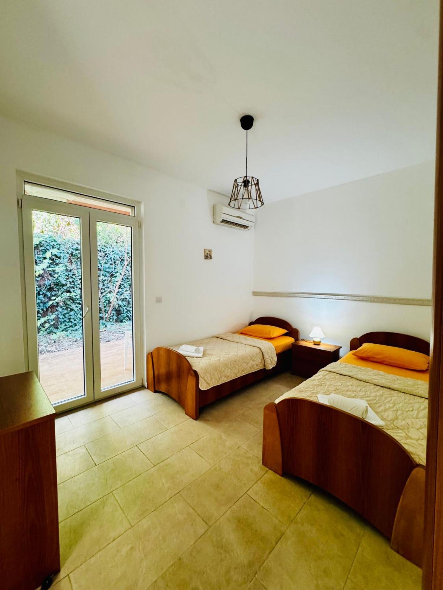 Budva Felix Suites Exterior photo