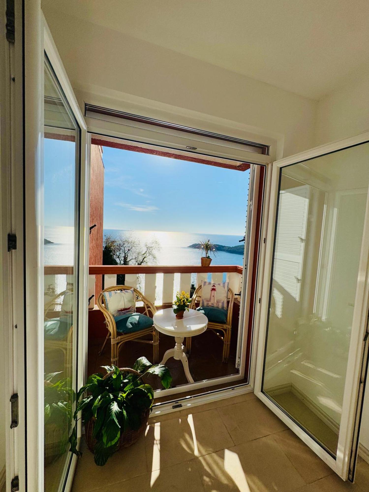 Budva Felix Suites Exterior photo