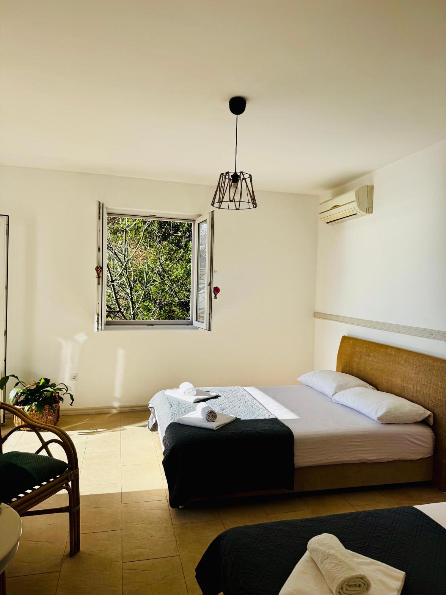 Budva Felix Suites Exterior photo