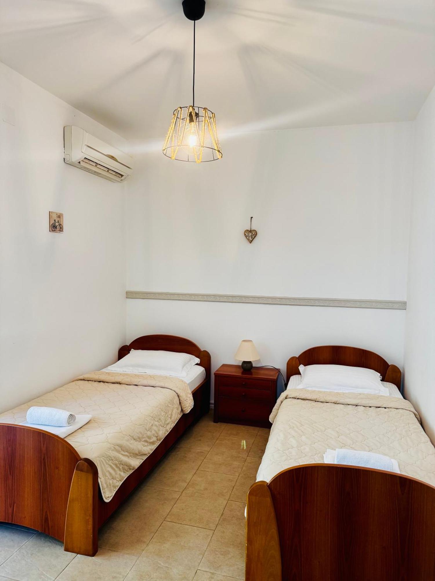 Budva Felix Suites Exterior photo