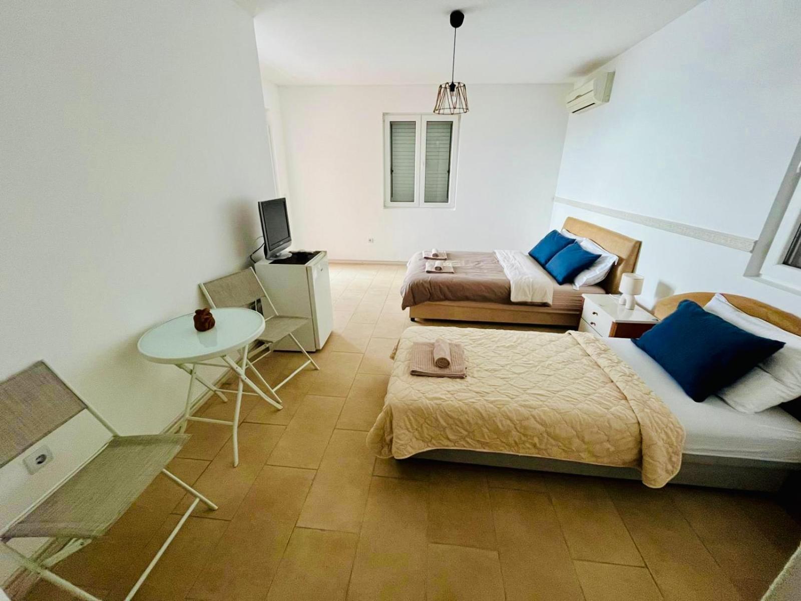 Budva Felix Suites Exterior photo