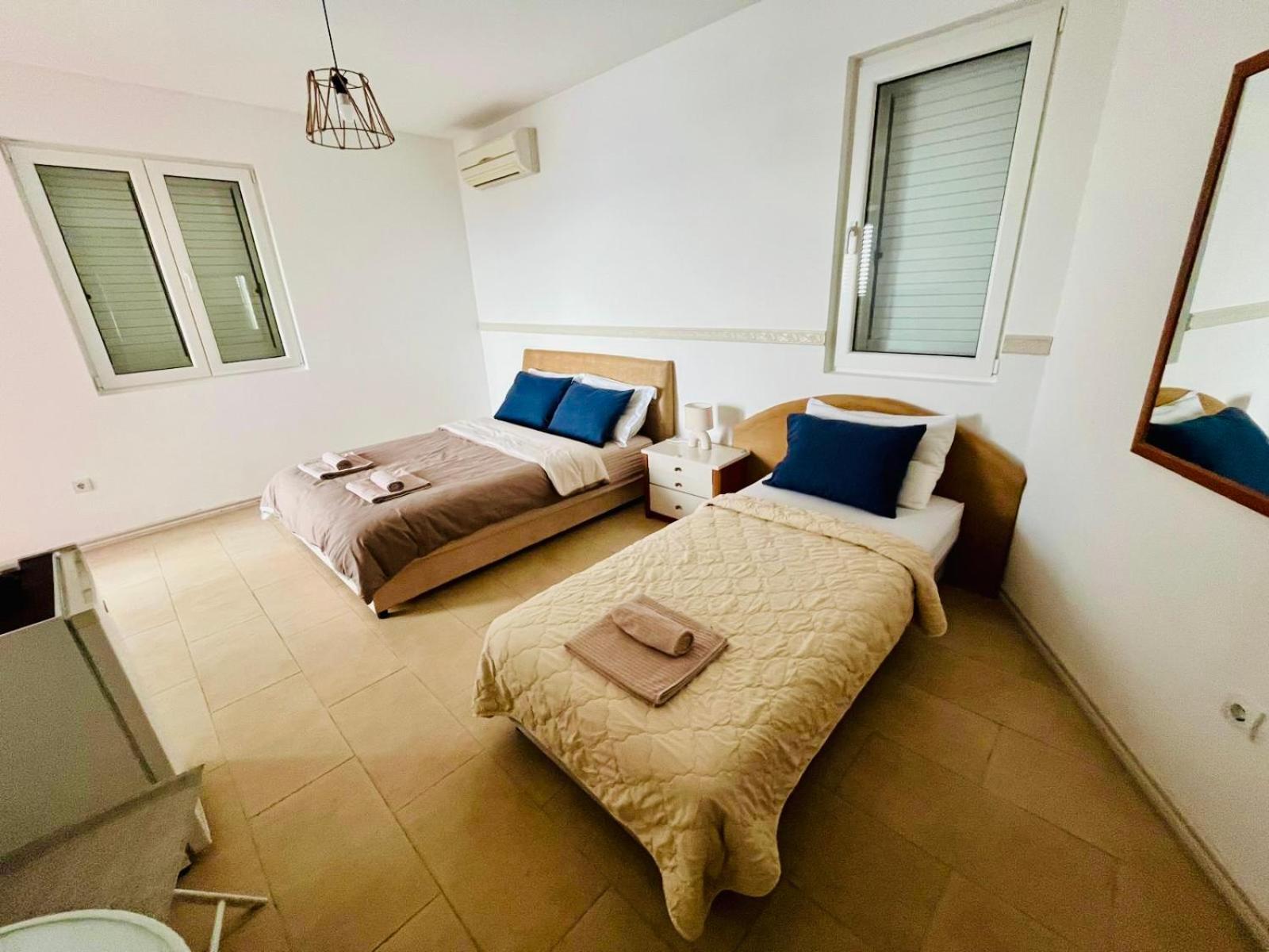 Budva Felix Suites Exterior photo